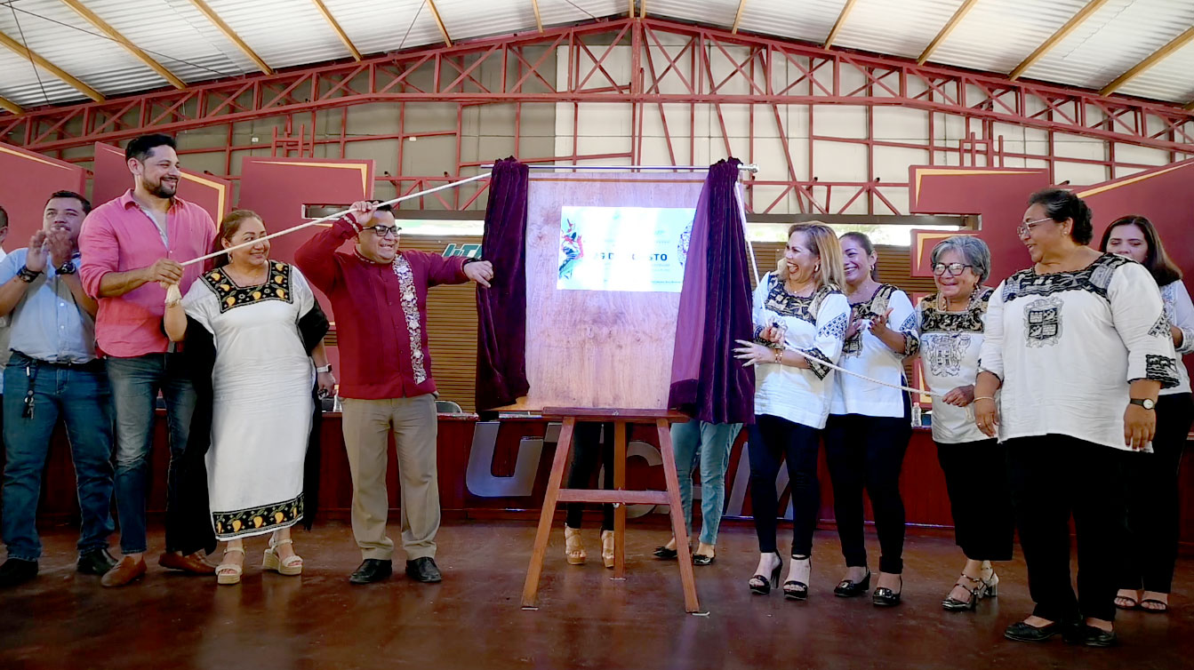 UTCAM CELEBRA 27 AÑOS CON LA REHABILITACIÓN DE PLAZA CÍVICA