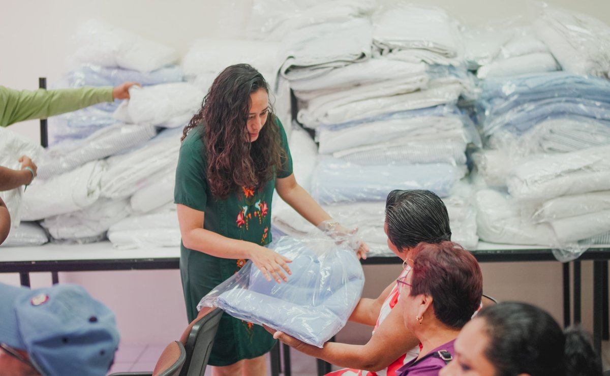 INICIO PROGRAMA ABRIGARTE DE CORAZÓN PARA FAMILIAS DEL CONALEP PLANTEL CARMEN