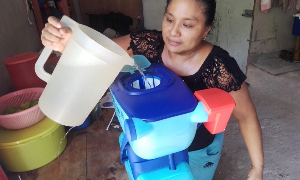 REALIZAMOS LA PRIMERA ENTREGA DE FILTROS PURFICADORES DE AGUA EN CALAKMUL