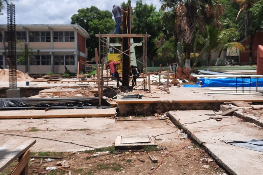 SIGUEN ACCIONES EN CONSTRUCCIÓN DE CANCHA TECHADA