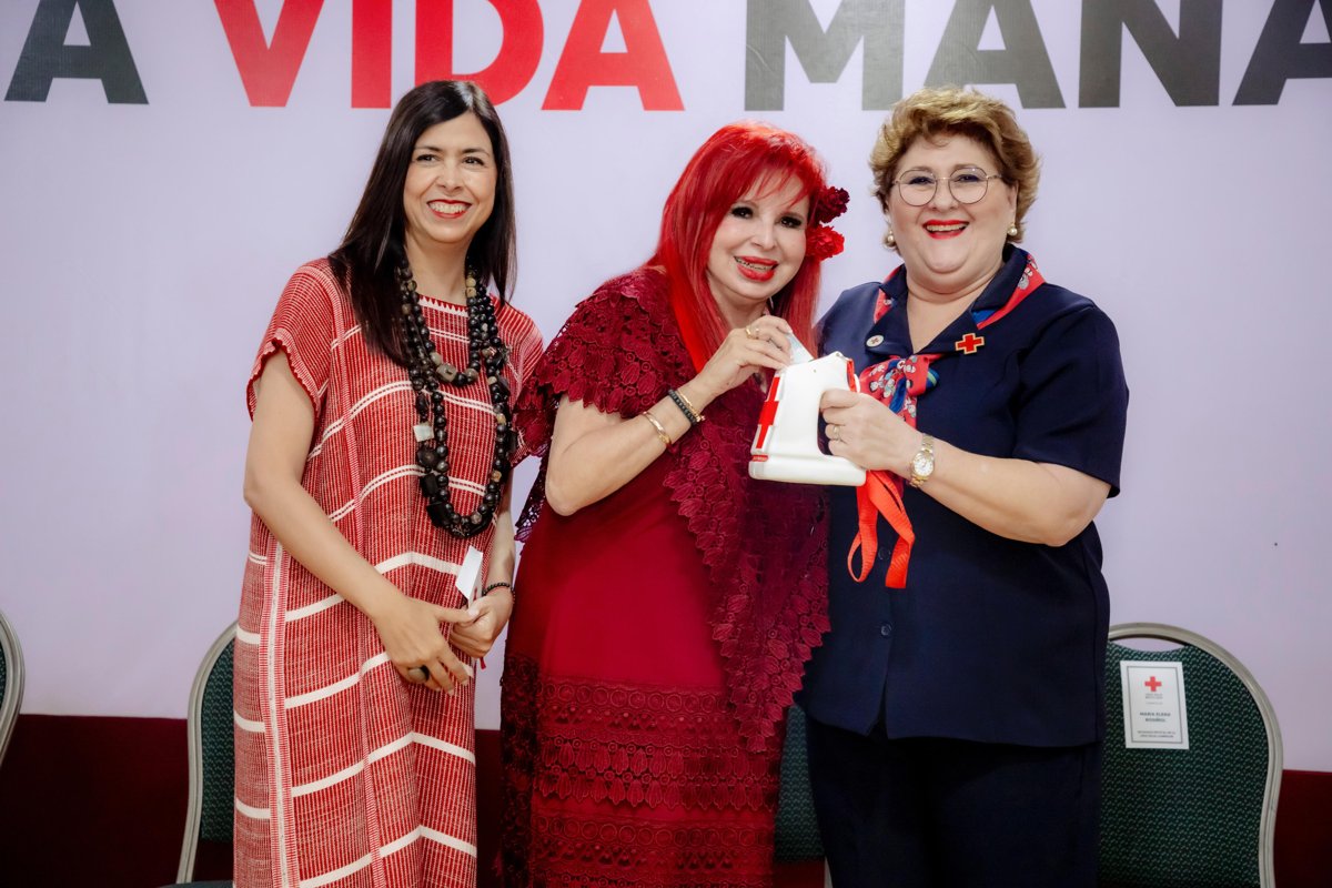ENCABEZÓ LA GOBERNADORA, LAYDA SANSORES SAN ROMÁN, LA COLECTA ANUAL DE LA CRUZ ROJA MEXICANA EN CAMPECHE