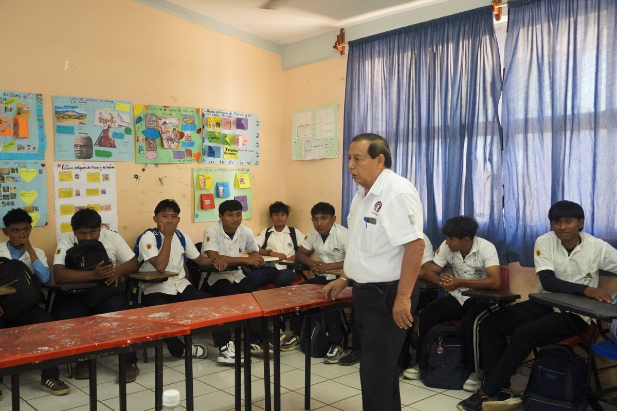 ICAT ACCIÓN MÓVIL HECELCHAKÁN ACERCA CLASES MUESTRA AL TELEBACHILLERATO DE CHUNKANÁN