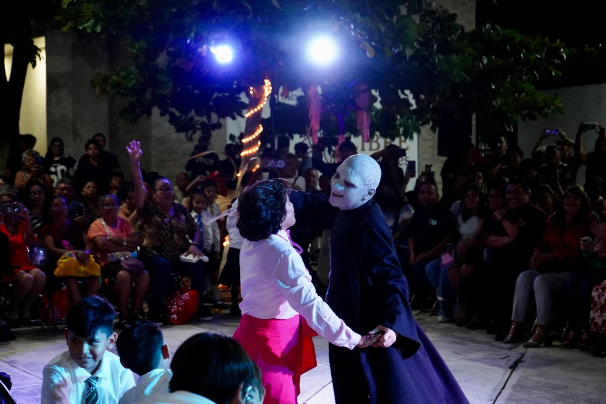 FESTIVAL NAVIDEÑO EN EL CENTRO DE DESARROLLO COMUNITARIO DIF PILARES SIGLO XXI