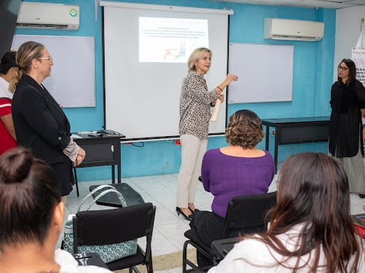 IMEC Y CODHECAM IMPARTEN DIPLOMADO EN POLÍTICA PÚBLICA EN PERSPECTIVA DE GÉNERO A 50 TITULARES Y PERSONAL DE LAS UIS DE LA ADMINISTRACIÓN ESTATAL
