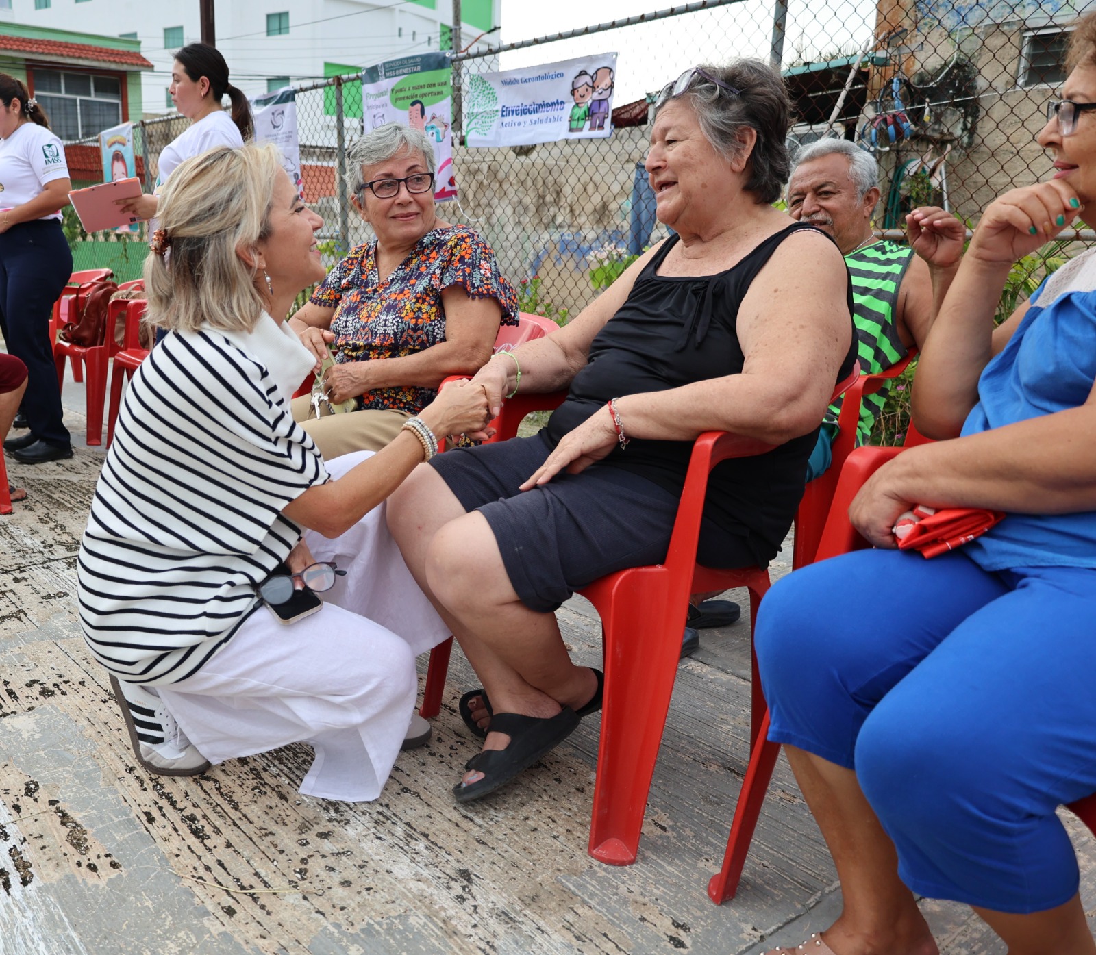 IMEC BENEFICIÓ A DECENAS DE FAMILIAS DE LA COLONIA LAZARETO CON LA “FERIA DE SERVICIOS GRATUITOS”