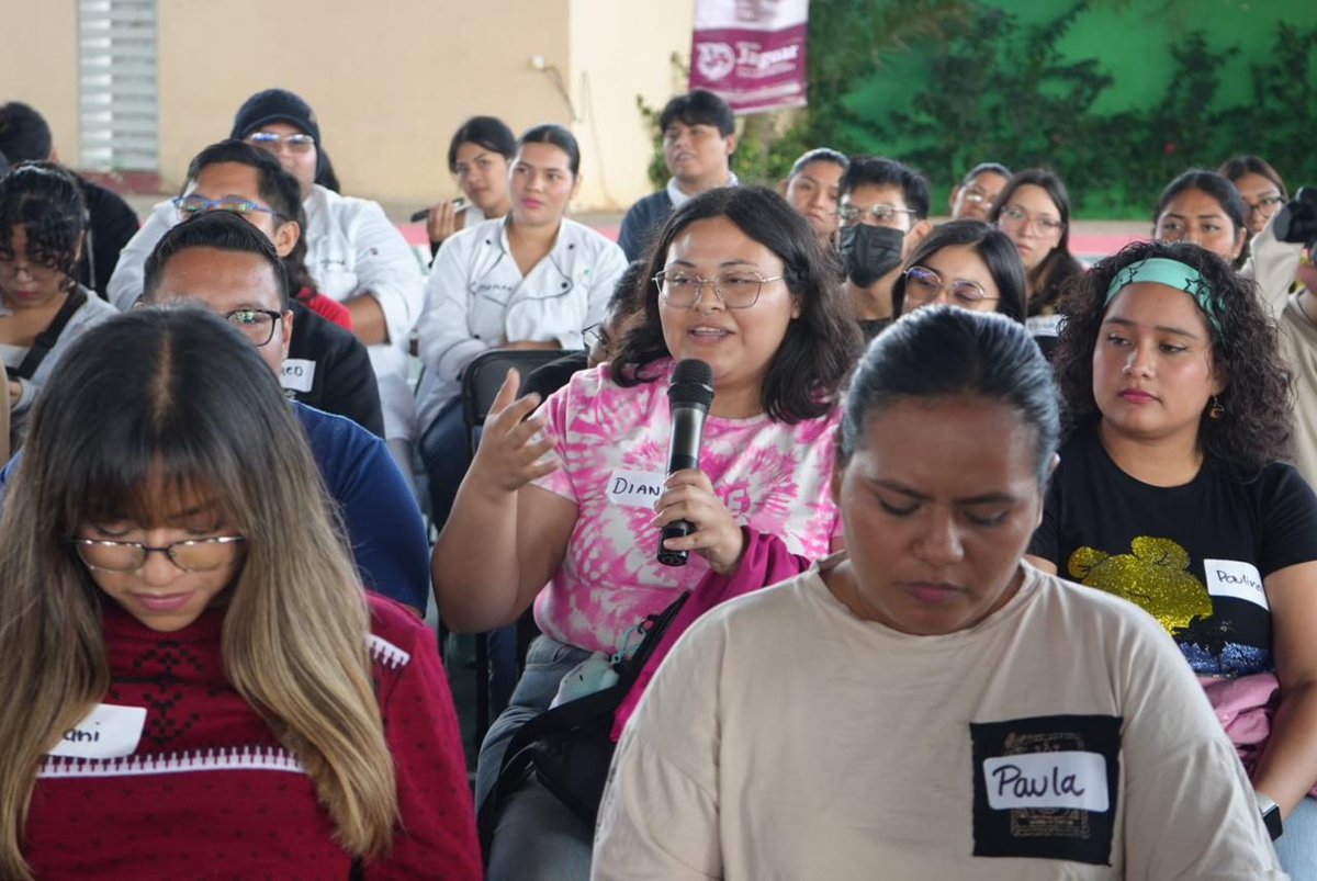 JUVENTUD CAMPECHANA SE REÚNE EN EL ENCUENTRO DE BECARIOS 2025