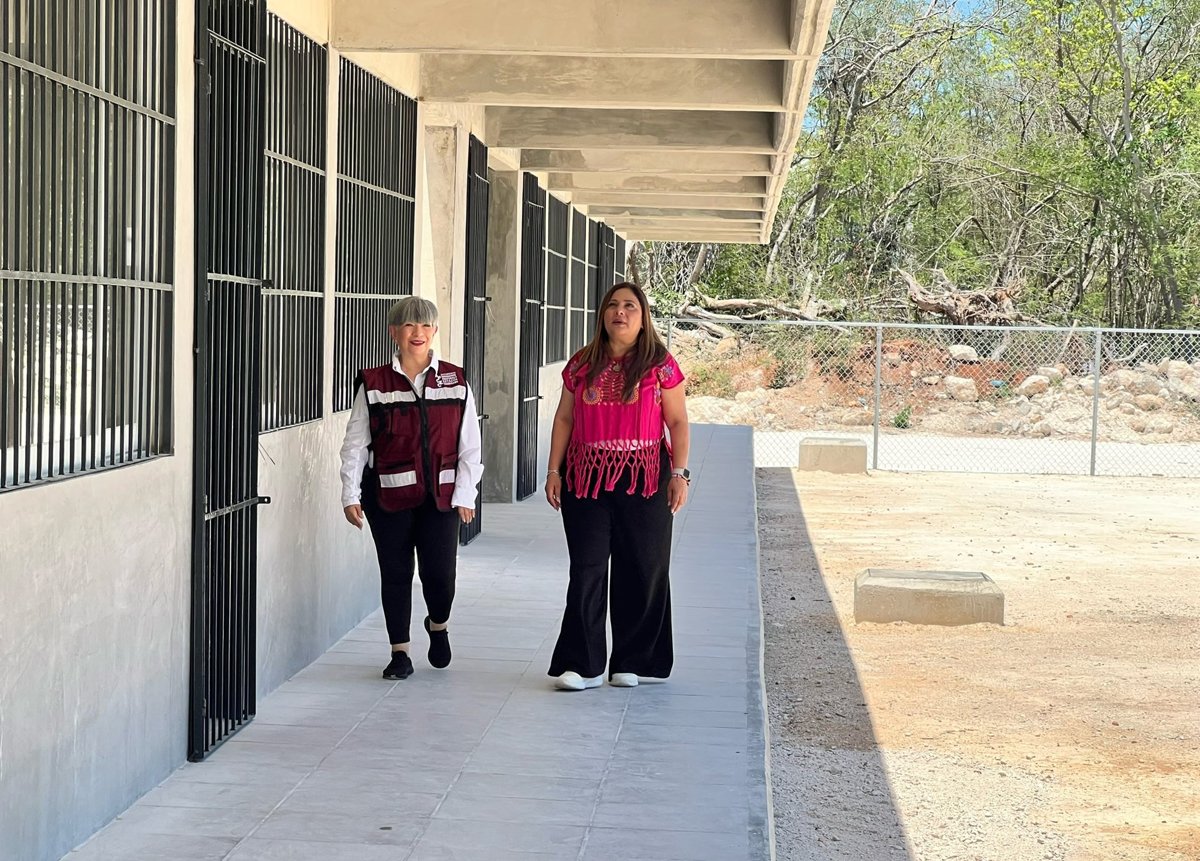 SUPERVISAN TRABAJOS DE LA PRIMERA ETAPA DE ESCUELA DE RESTAURACIÓN DEL IC