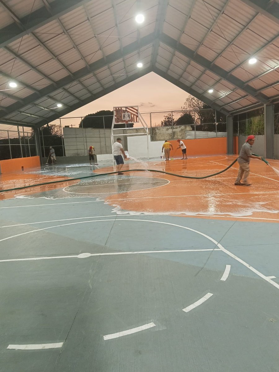 Las brigadas de Parques y Jardines de la Secretaría de Desarrollo Urbano, Movilidad y Obras Públicas