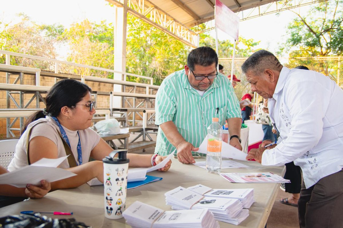 ACERCAN SERVICIOS GRATUITOS DE SALUD EN TU BARRIO A HAMPOLOL