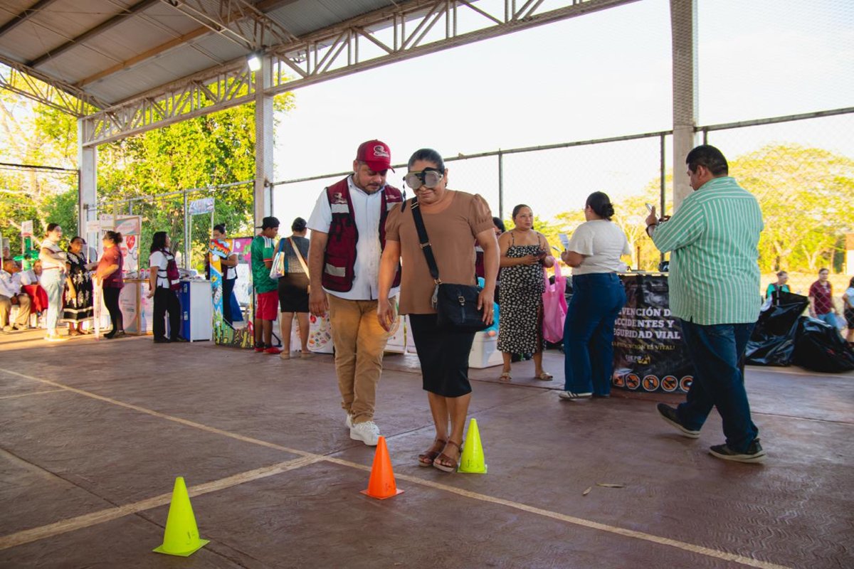 ACERCAN SERVICIOS GRATUITOS DE SALUD EN TU BARRIO A HAMPOLOL