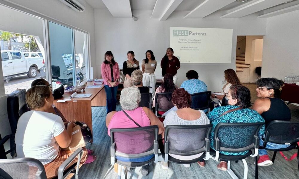 CAPACITAN A PARTERAS TRADICIONALES DEL MUNICIPIO DE CARMEN EN BIENESTAR SOCIOEMOCIONAL