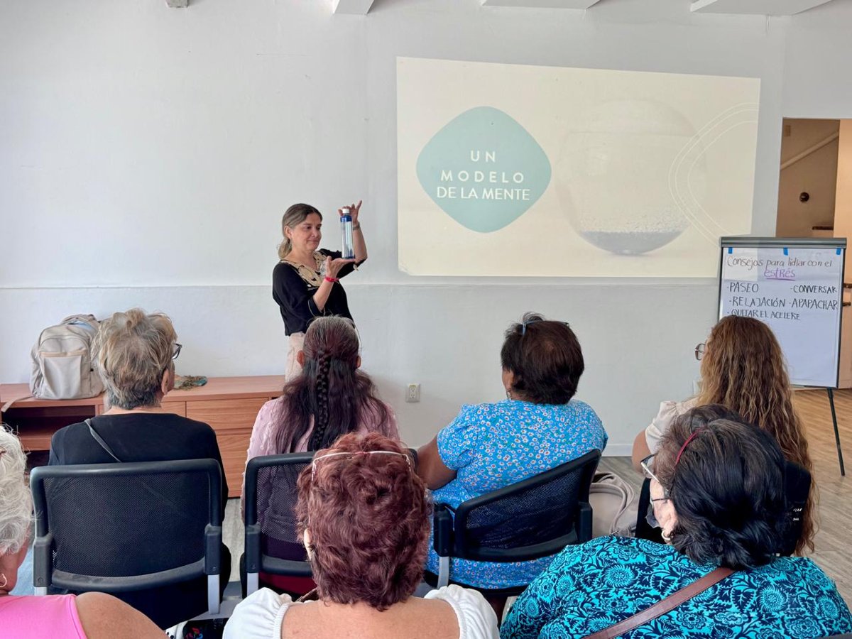 CAPACITAN A PARTERAS TRADICIONALES DEL MUNICIPIO DE CARMEN EN BIENESTAR SOCIOEMOCIONAL