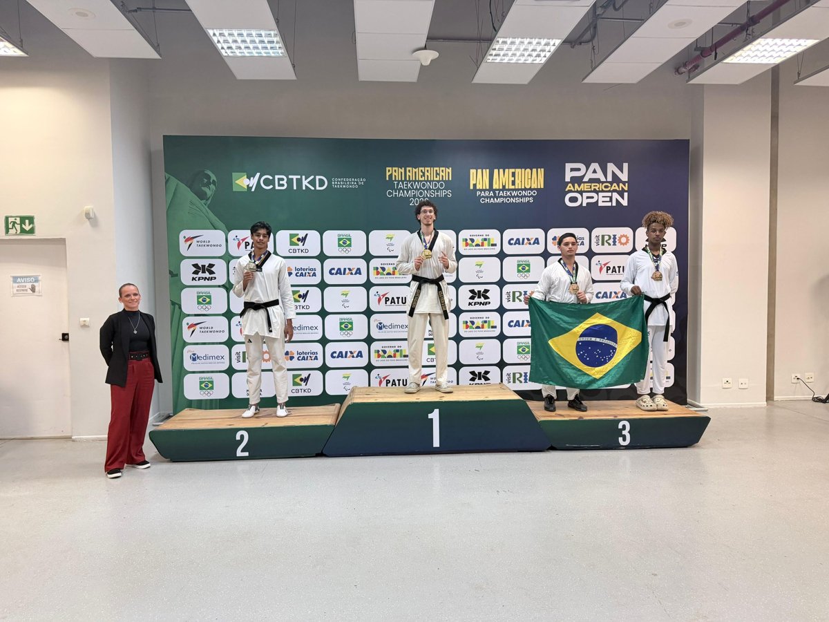 PLATA PARA BRUNO ROMERO WATSON EN EL OPEN PANAMERICANO SUB-21 DE TKD EN BRASIL