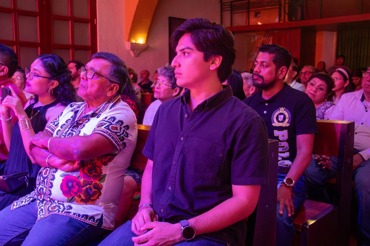 BALADAS INOLVIDABLES RESONARON EN EL AUDITORIO "HERNÁN LORÍA PÉREZ"