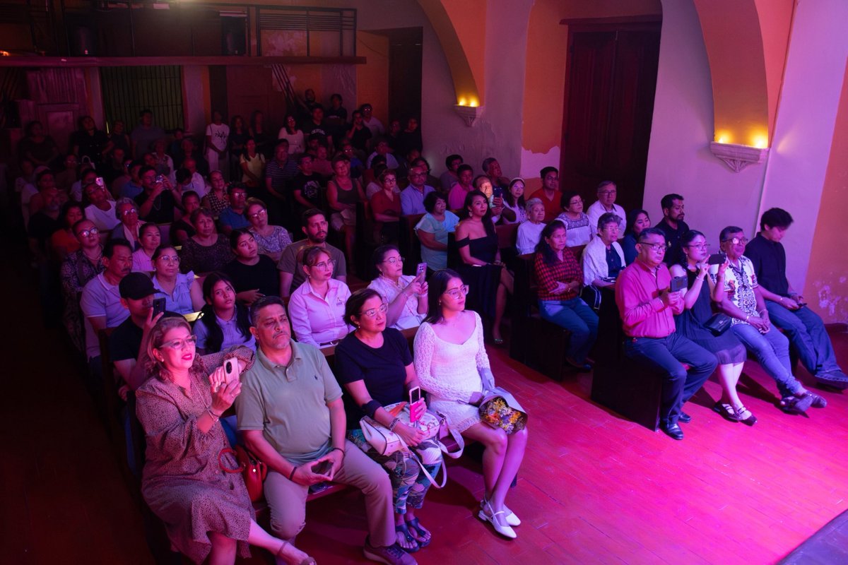 BALADAS INOLVIDABLES RESONARON EN EL AUDITORIO "HERNÁN LORÍA PÉREZ"