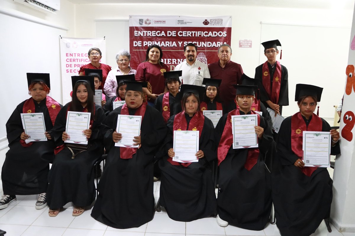 “EN CHAMPOTÓN, EL IEEA CAMPECHE FORTALECE EL COMBATE AL REZAGO EDUCATIVO CON LA RUTA DE LA TRANSFORMACIÓN”
