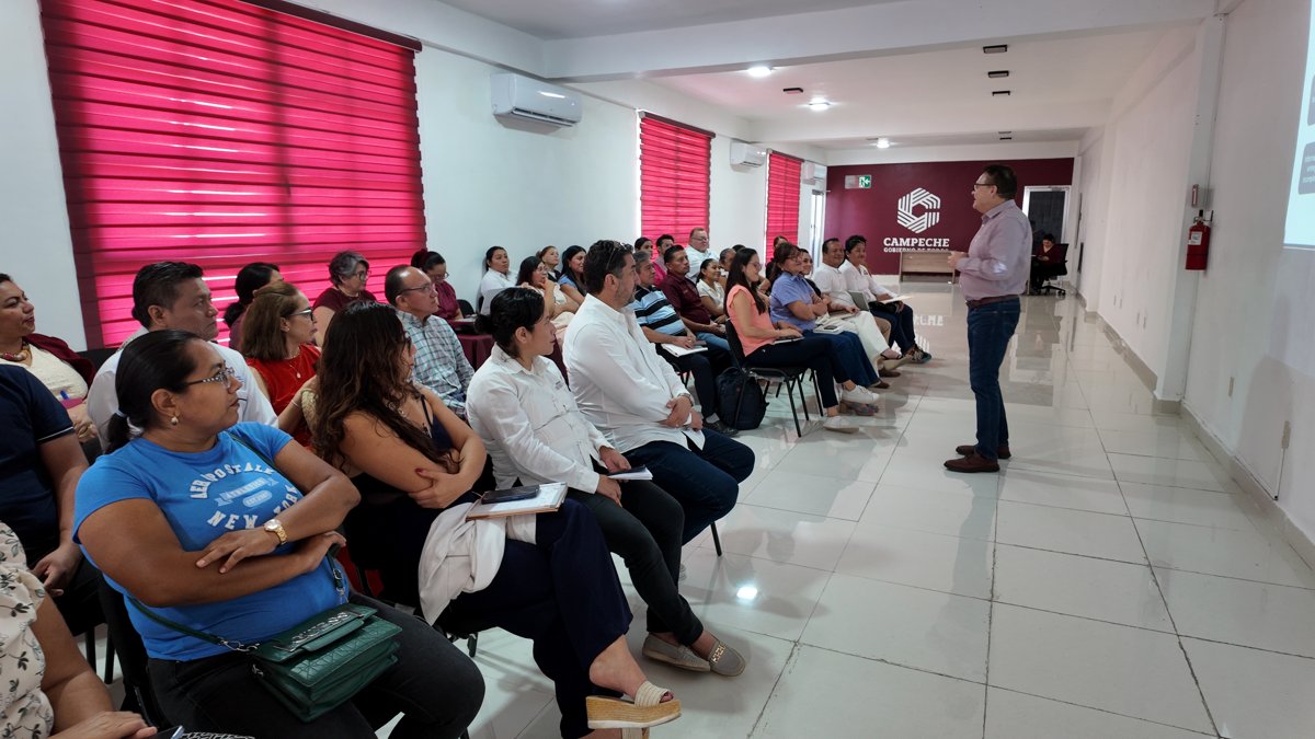 REFUERZAN CONOCIMIENTOS EN MATERIA DE FISCALIZACIÓN Y RENDICIÓN DE CUENTAS