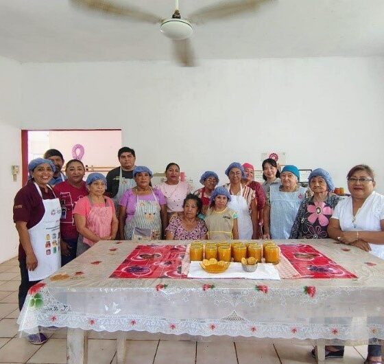 YURI KAMIYA VOLUNTARIA DE JICA MEXICO VISITA CURSO DEL ICAT ACCIÓN MÓVIL DE TENABO