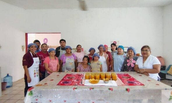 YURI KAMIYA VOLUNTARIA DE JICA MEXICO VISITA CURSO DEL ICAT ACCIÓN MÓVIL DE TENABO