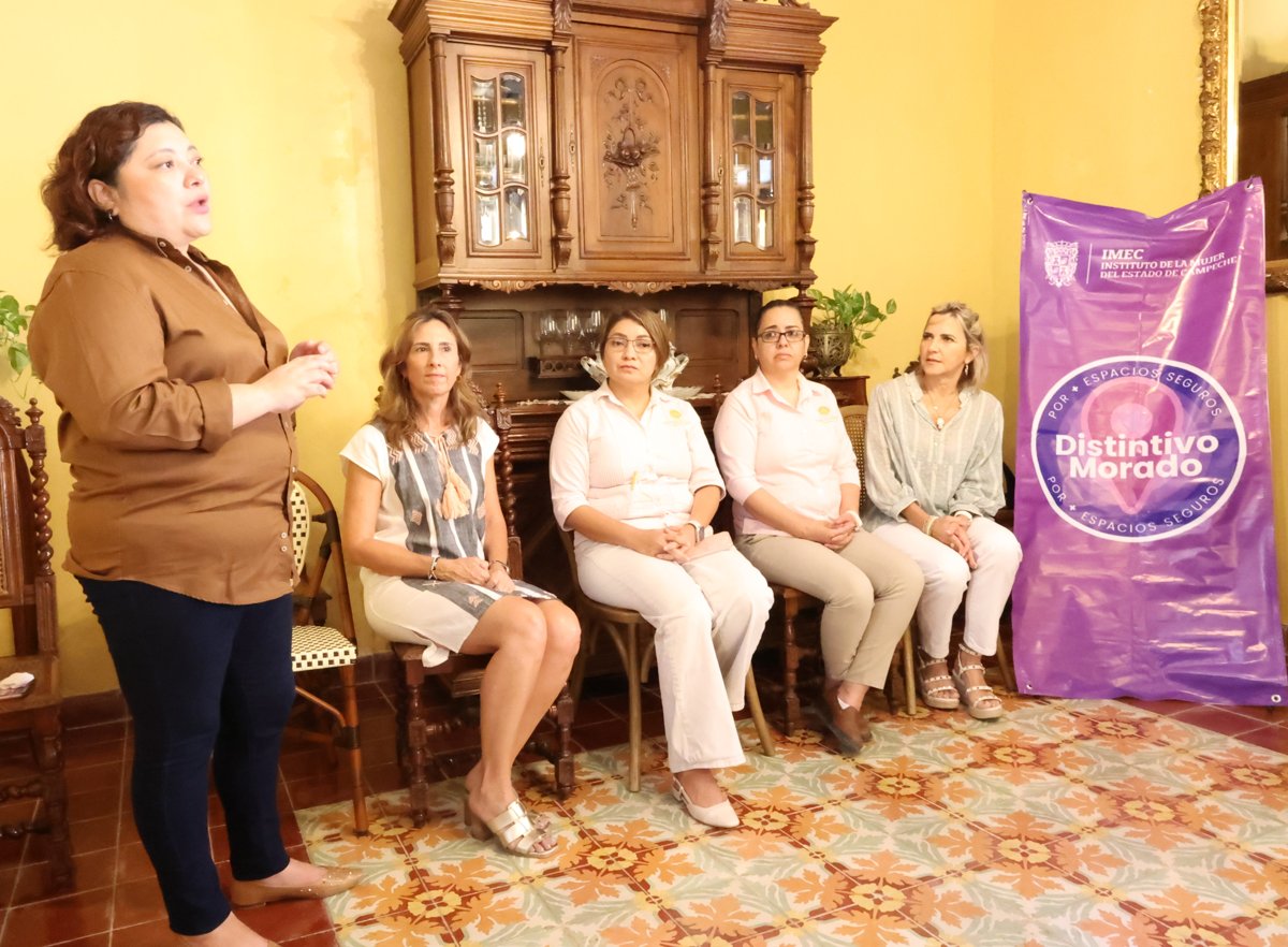 IMEC ENTREGA PLACA DE DISTINTIVO MORADO AL HOTEL BUTIQUE DON GUSTAVO