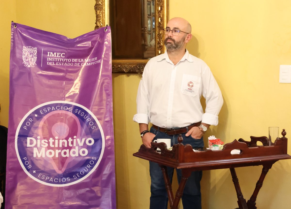 IMEC ENTREGA PLACA DE DISTINTIVO MORADO AL HOTEL BUTIQUE DON GUSTAVO