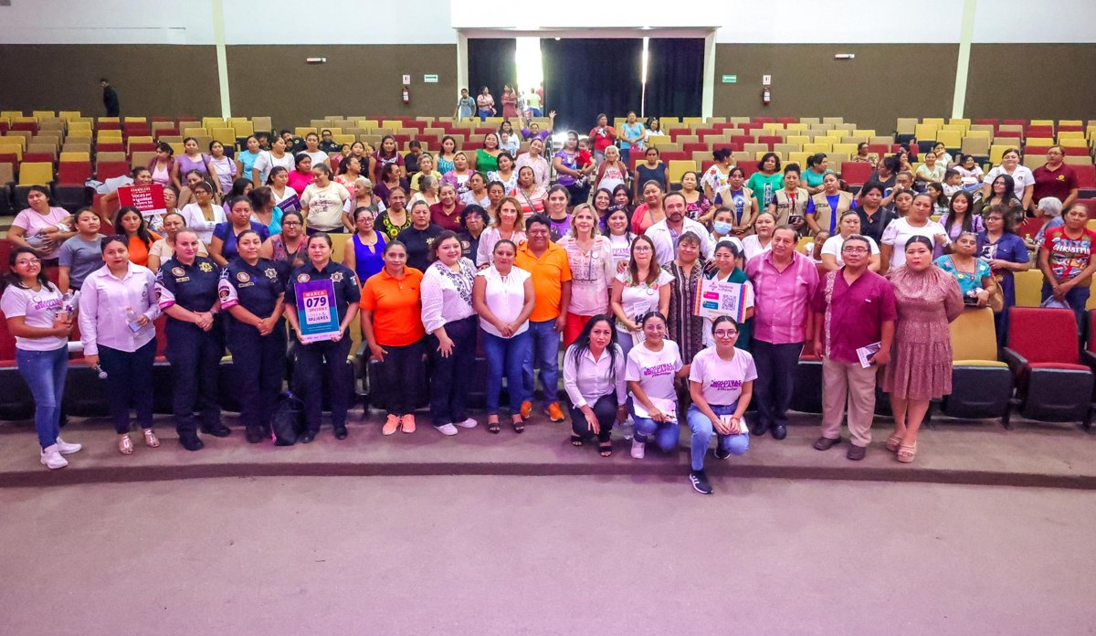 250 MUJERES DE HECELCHAKÁN PARTICIPAN EN LA “ASAMBLEA DE MUJERES, VOCES POR LA IGUALDAD Y CONTRA LAS VIOLENCIAS”