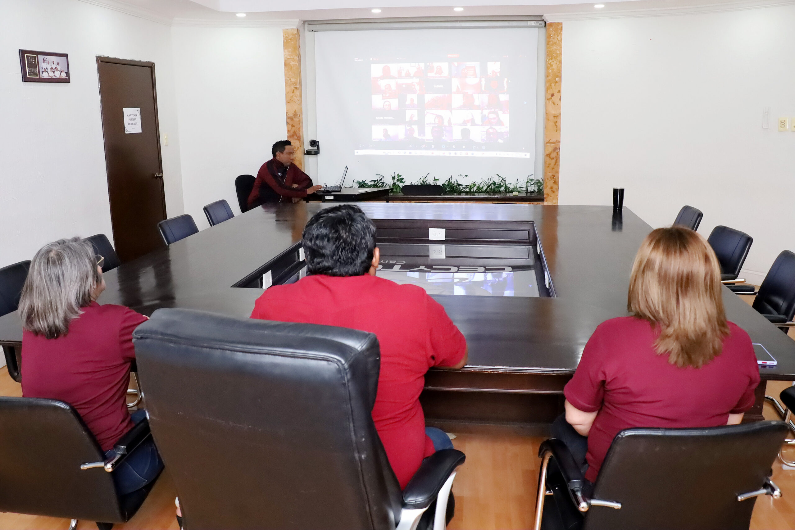 CECyTEC ACTUALIZA SUS UNIDADES DE APRENDIZAJE PREVIO AL INICIO DE SEMESTRE