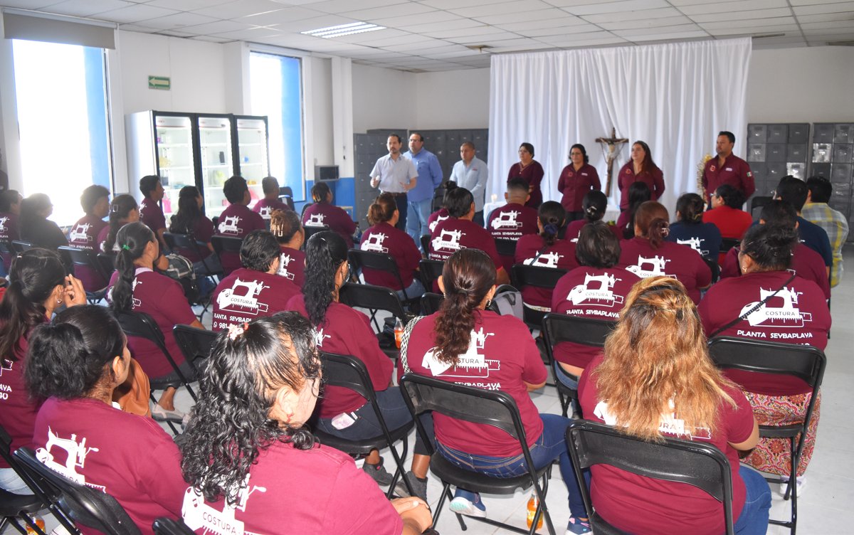 CON EL PRIMER TURNO, INICIA OPERACIONES LA EMPRESA AMERICAN COTTON EN EL MUNICIPIO DE SEYBAPLAYA