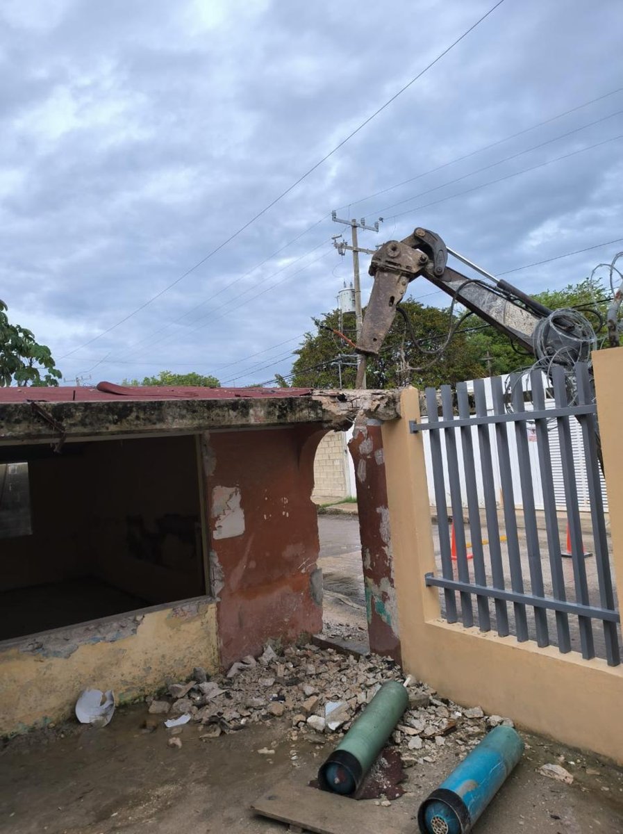 OBRAS EN BENEFICIO DE ESTUDIANTES EN LA ESCUELA PRIMARIA MANUEL GUAL VIDAL