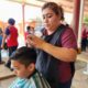 ICAT PLANTEL CALKINÍ BRINDA SERVICIO DE CORTE DE CABELLO A ESTUDIANTES DE LA ESCUELA PRIMARIA "CAMPECHE"
