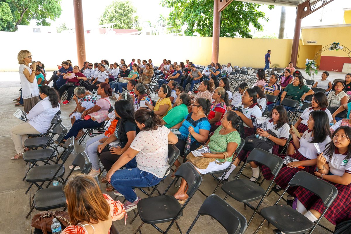PARTICIPAN 247 MUJERES EN LA “ASAMBLEA DE MUJERES, VOCES POR LA IGUALDAD Y CONTRA LAS VIOLENCIAS”, EN EL MUNICIPIO DE DZITBALCHÉ