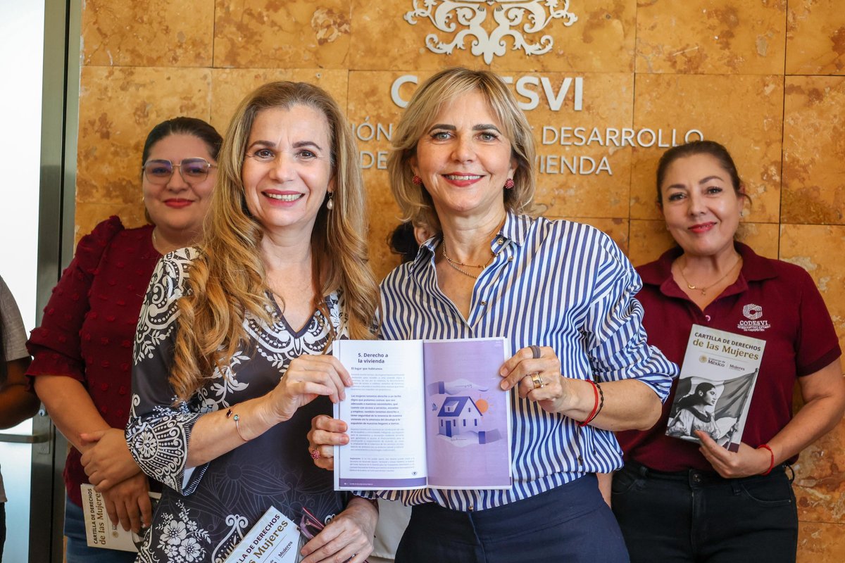 IMEC PRESENTA LA CARTILLA DE DERECHOS DE LAS MUJERES EN LA COMISIÓN ESTATAL DE DESARROLLO DE SUELO Y VIVIENDA