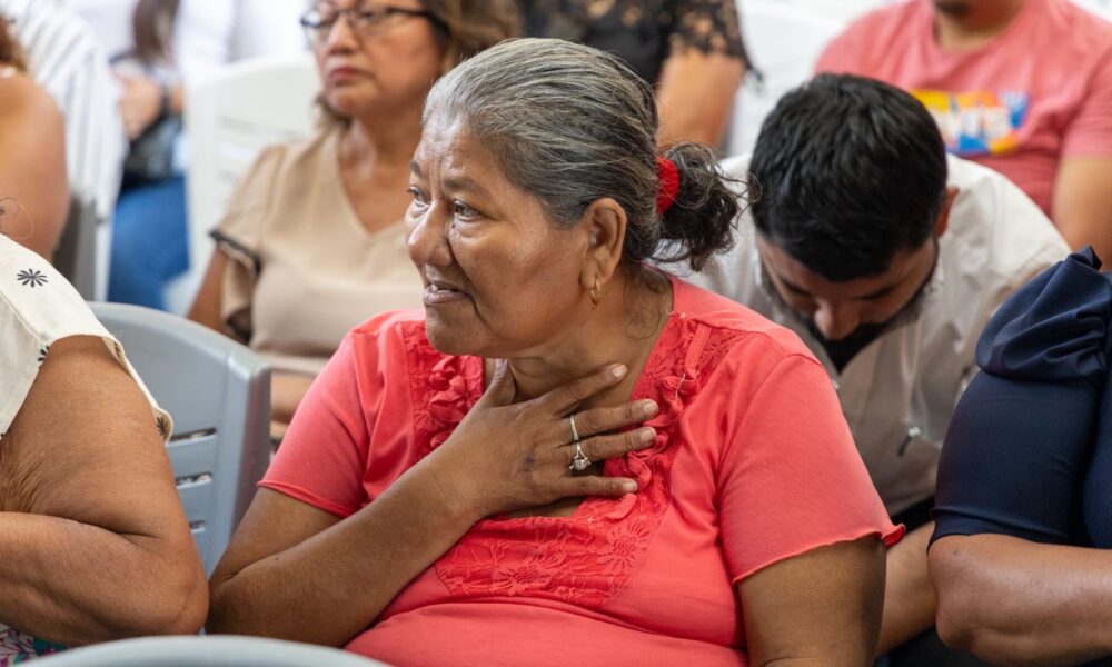 CON TÍTULOS DE PROPIEDAD LA SEGOB OTORGA CERTEZA JURÍDICA EN LA REGIÓN SUR DEL ESTADO