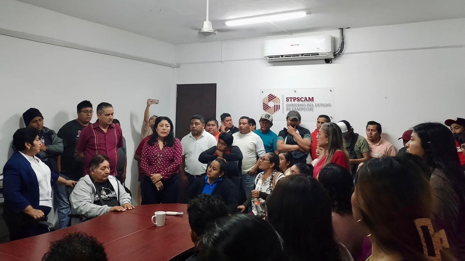 DEFENSA LABORAL EN MARCHA: SUBSECRETARÍA DE TRABAJO RECIBE DEMANDAS DE TRABAJADORES DE HECELCHAKÁN