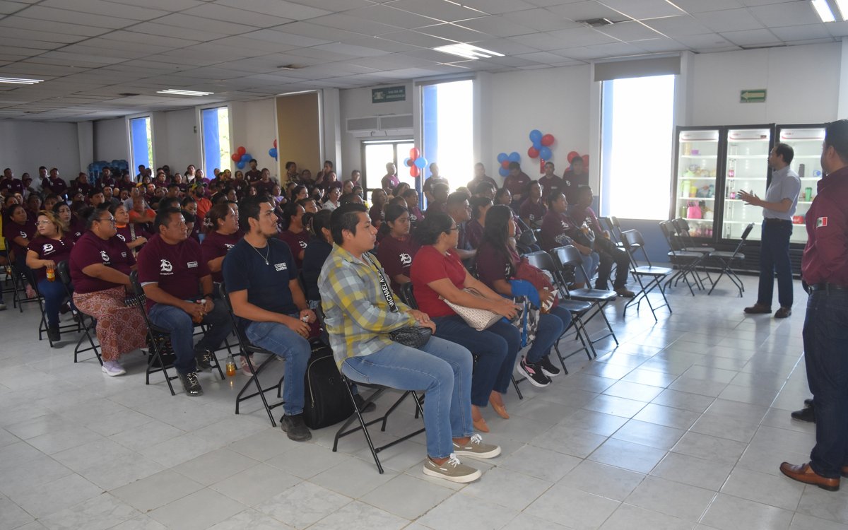 CON EL PRIMER TURNO, INICIA OPERACIONES LA EMPRESA AMERICAN COTTON EN EL MUNICIPIO DE SEYBAPLAYA