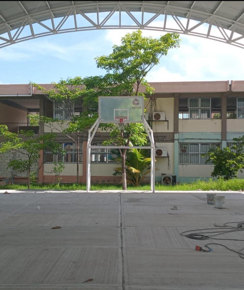 AVANCE EN CONSTRUCCION DE PISO EN CANCHA DE USOS MULTIPLES ESC. SEC GENERAL No. 17