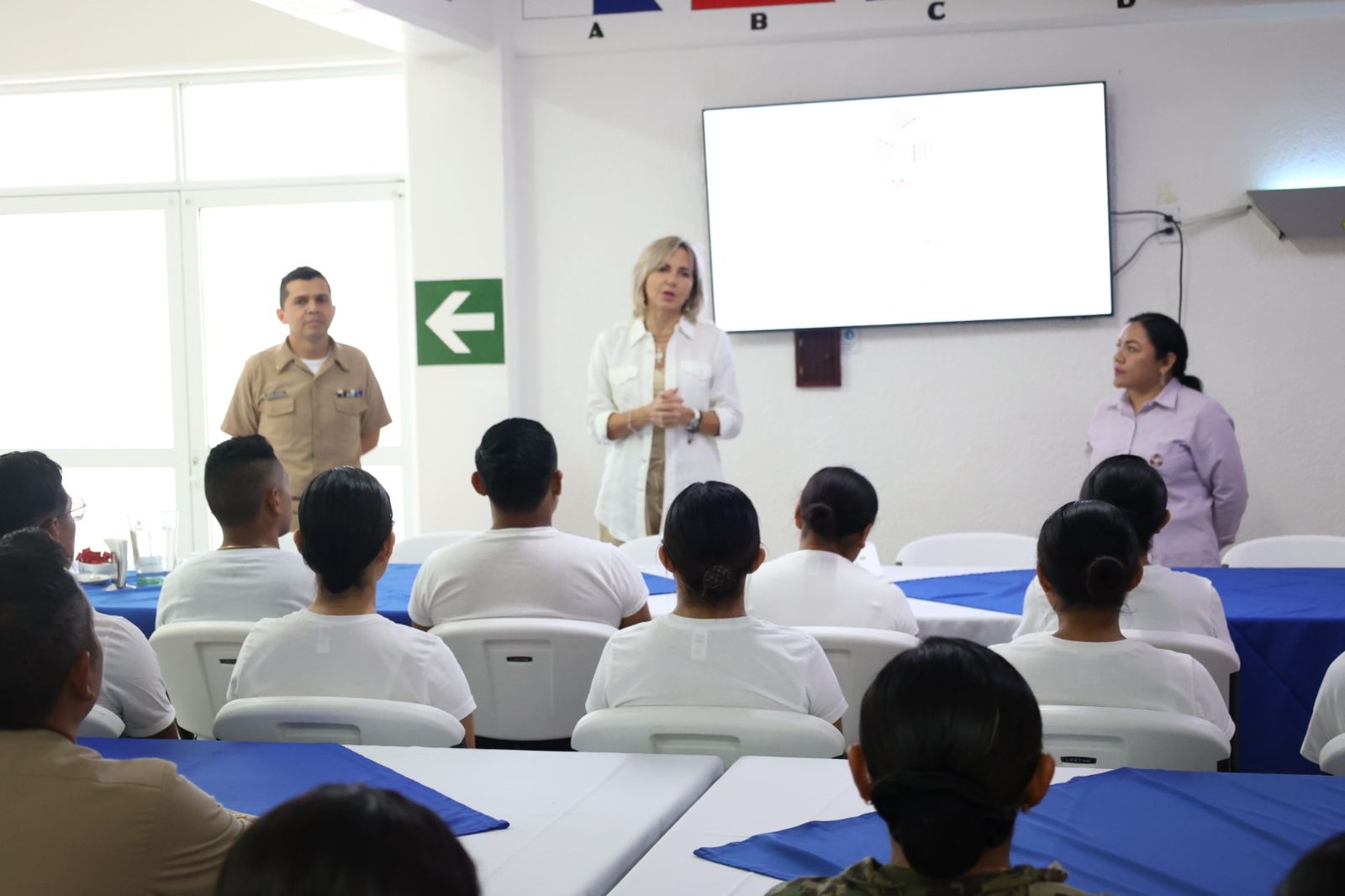 Imec Imparte La Plática Denominada “Voces Imparables, Derechos Humanos De Las Mujeres” Al Personal Del Séctor Naval