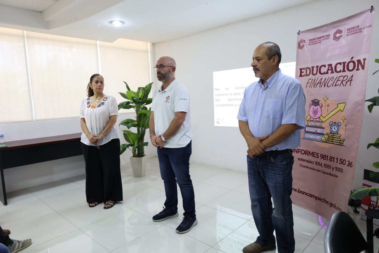 MÁS DE 50 EMPRENDEDORAS DEL IMEC PARTICIPAN EN EL TALLER DE EMPRENDIMIENTO NAFIN