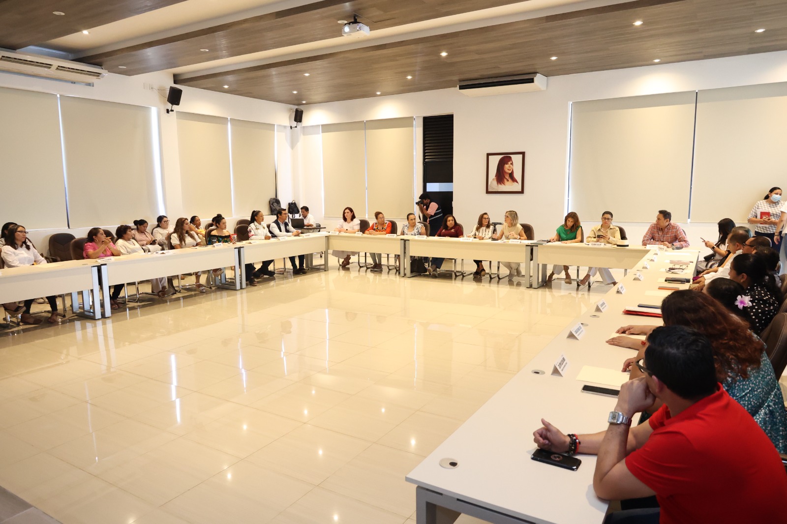 Imec Une Esfuerzos Con Instituciones Públicas Y Estatales Para Atender La Violencia Contra Las Mujeres, Niñas Y Adolescentes