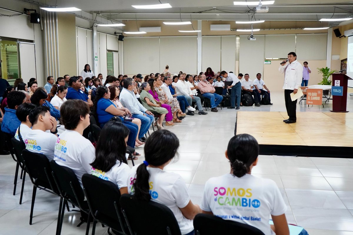 ENTREGA SEDUC RECONOCIMIENTOS A EQUIPOS DESTACADOS DEL PROGRAMA SOMOS EL CAMBIO