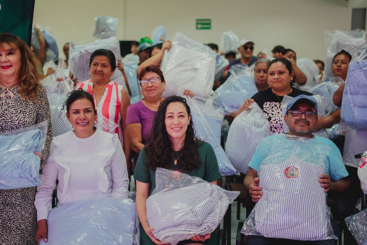 INICIO PROGRAMA ABRIGARTE DE CORAZÓN PARA FAMILIAS DEL CONALEP PLANTEL CARMEN