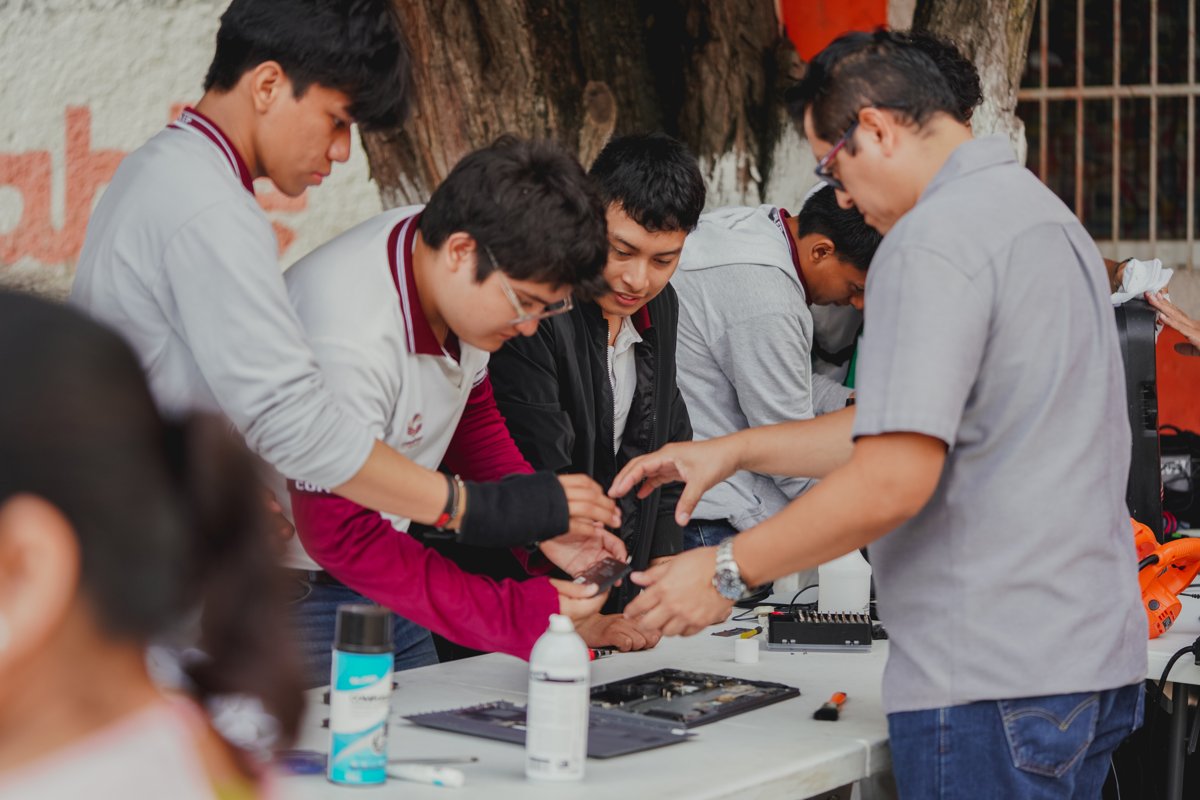 CONALEP PLANTEL CAMPECHE LLEVA PROGRAMA CONALEP HASTA TU CASA A COLONIA SAMULÁ