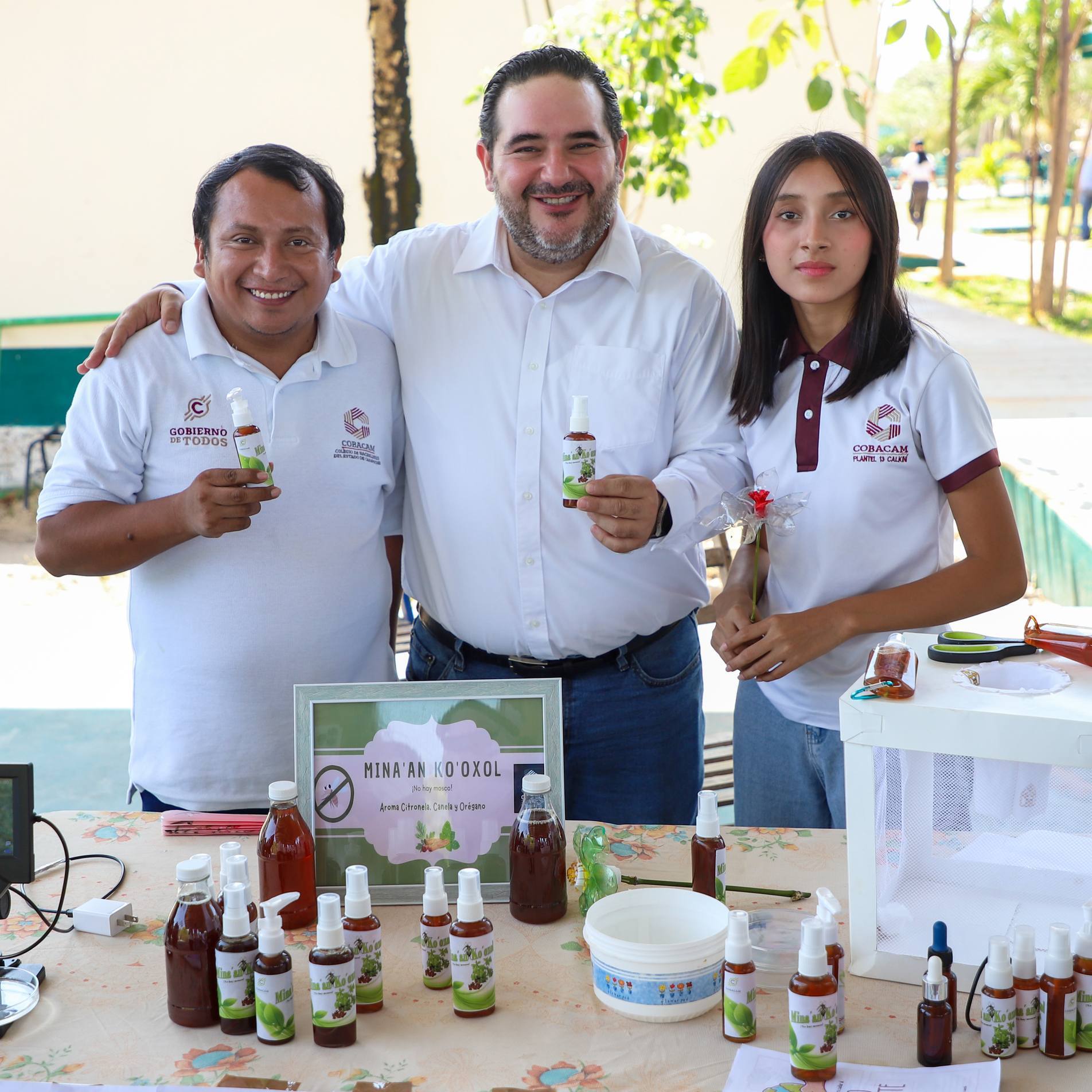 ALUMNA DEL COBACAM REPRESENTA A MÉXICO EN CONGRESO INTERNACIONAL