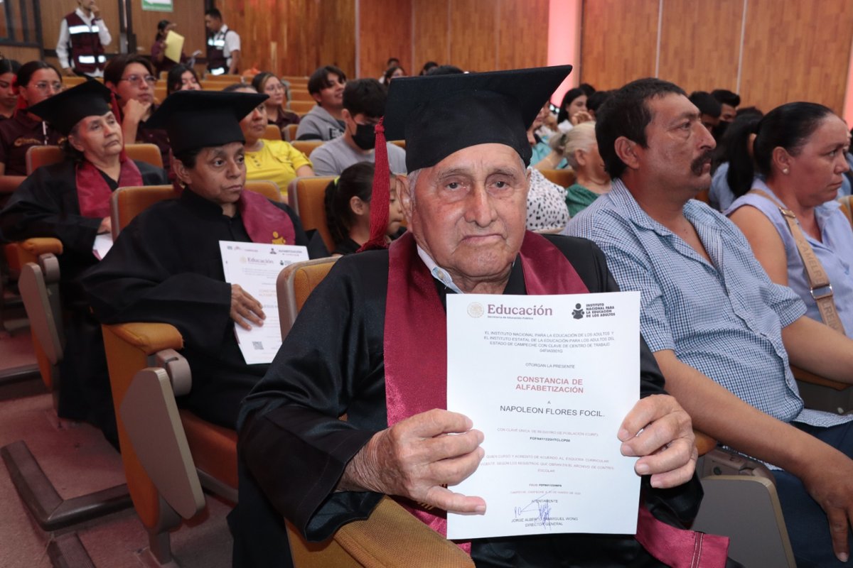 “CON EL RESPALDO DEL IEEA Y EL ITSE, MÁS PERSONAS ADULTAS APRENDEN A LEER Y ESCRIBIR A TRAVÉS DEL PROGRAMA ALFABETIZATEC”