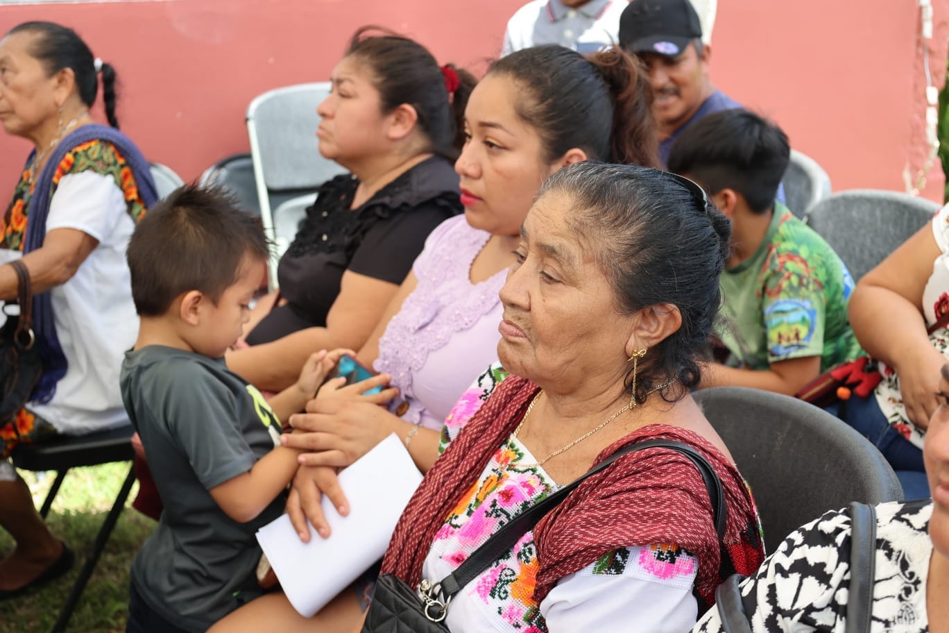 IMEC BENEFICIA A UN TOTAL DE 191 FAMILIAS EN CALAKMUL CON LA COLABORACIÓN DE CODESVI, QUE ENTREGÓ MIL 910 LÁMINAS EN 15 LOCALIDADES