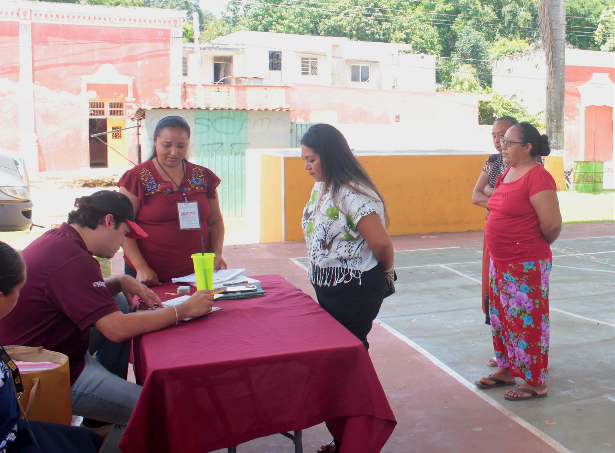 IMEC BENEFICIA A 37 USUARIAS DEL CDM DE HOPELCHÉN CON 400 LÁMINAS EN LA COLABORACIÓN DE CODESVI
