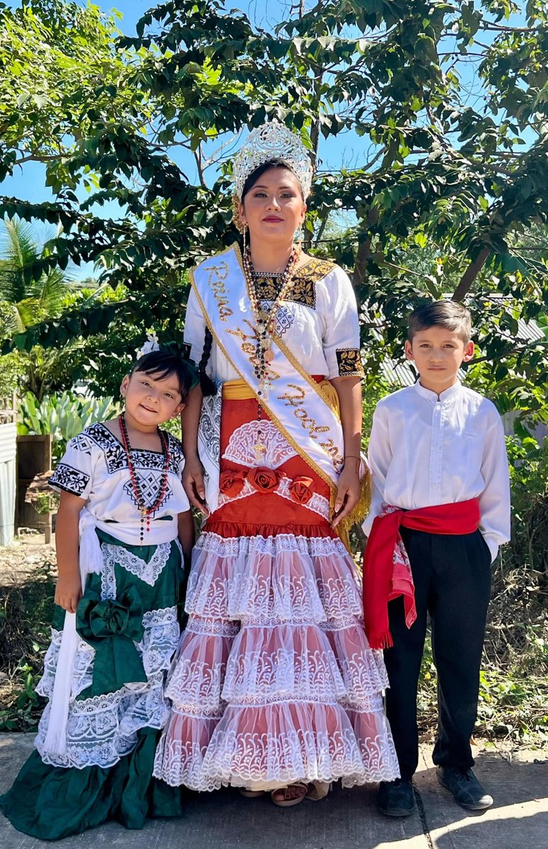 CELEBRACIÓN EN TORNO A LA VIRGEN DE LA CANDELARIA EN LA COMUNIDAD DE HOOL, CHAMPOTÓN