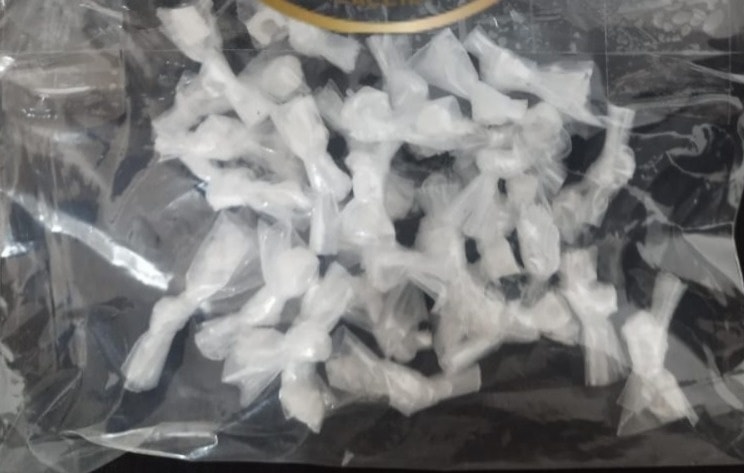 SPSC ASEGURA A MENOR DE EDAD EN POSESIÓN DE PRESUNTA DROGA EN CANDELARIA