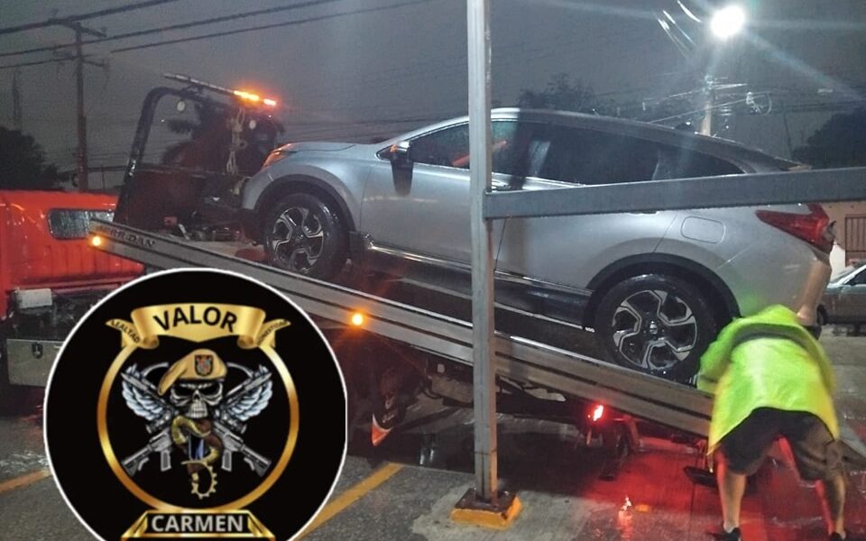 SPSC ASEGURA VEHÍCULO EN CARMEN