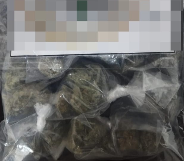 SPSC ASEGURA A MENOR DE EDAD EN POSESIÓN DE PRESUNTA DROGA EN CANDELARIA